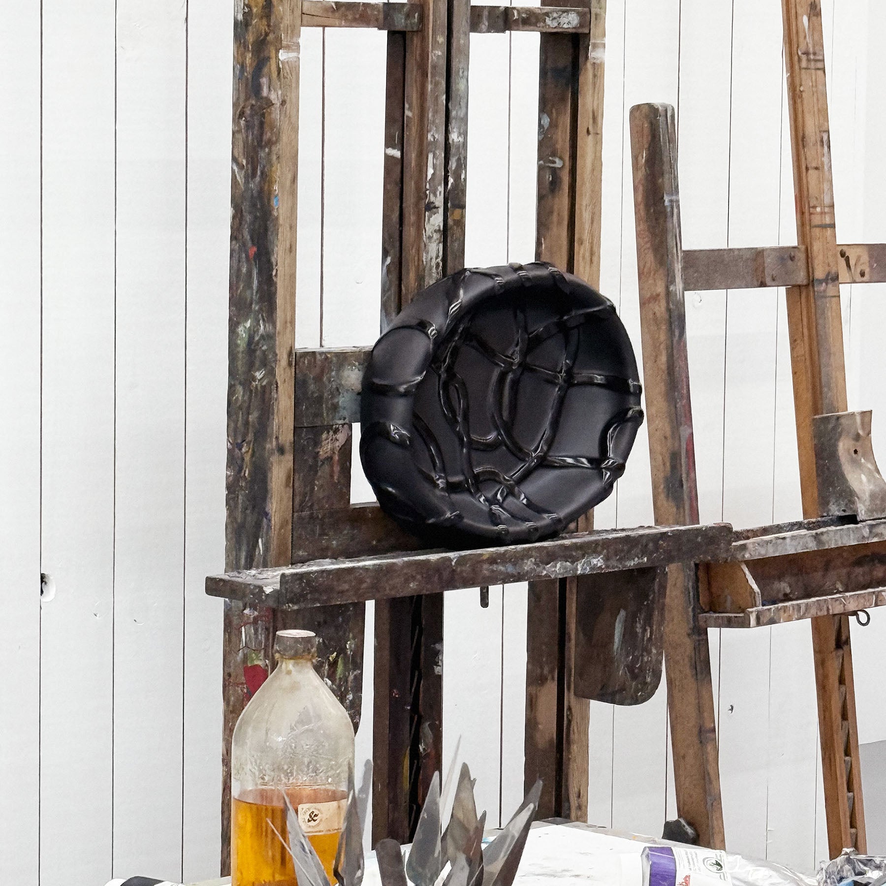 Gloss Black Serving Platter - Gloss Sculpted Surface - Image 8