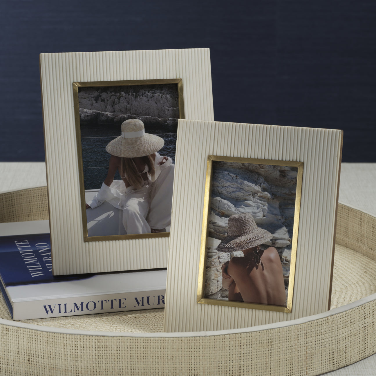 Ribbed White Resin Photo Frame with Brass Inside Border - Image 2